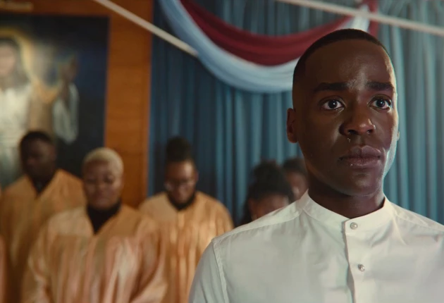 Кадр из сериала Половое воспитание 4 сезон