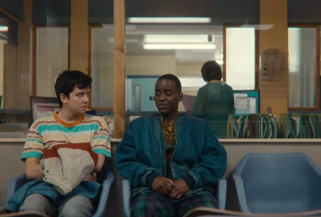 Кадр из сериала Половое воспитание