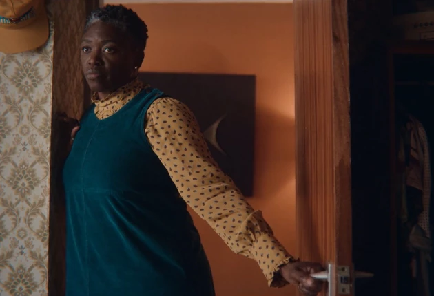 Кадр из сериала Половое воспитание 4 сезон