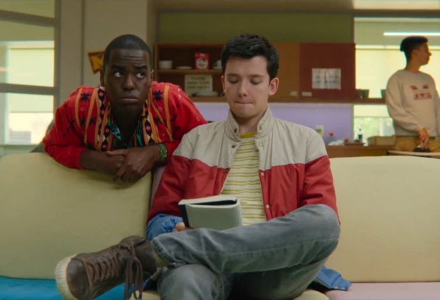 Кадр из сериала Половое воспитание 2 сезон