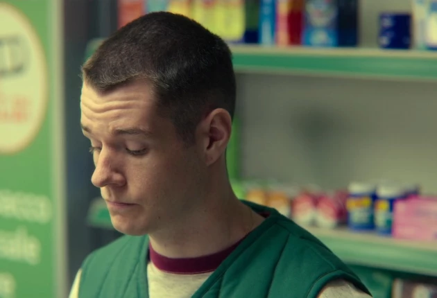 Кадр из сериала Половое воспитание 2 сезон