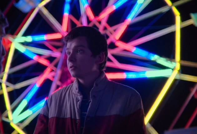 Кадр из сериала Половое воспитание 2 сезон